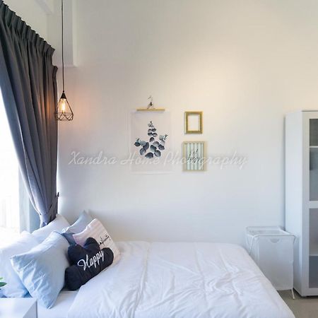 Xandra'S 218 Macalister Suite George Town Buitenkant foto