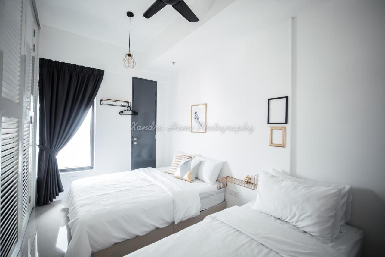 Xandra'S 218 Macalister Suite George Town Buitenkant foto
